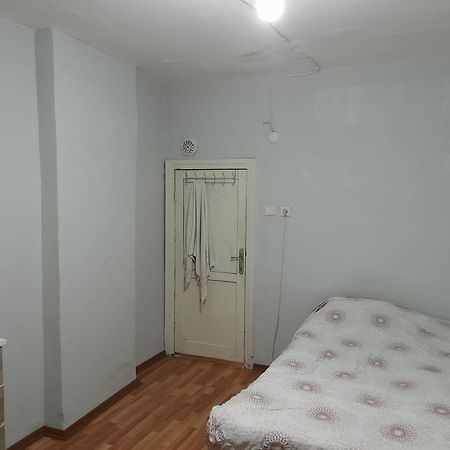 Апартаменты Sharing Flats Taksim Square Стамбул Экстерьер фото